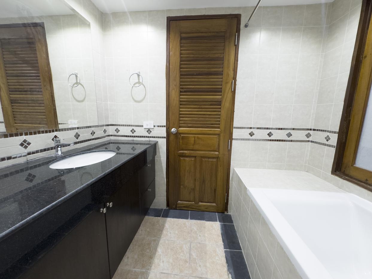 รูป 2 Bed Condo for Rent at Royal Hill Resort in Thappraya Pattaya - รูปที่ 17/17