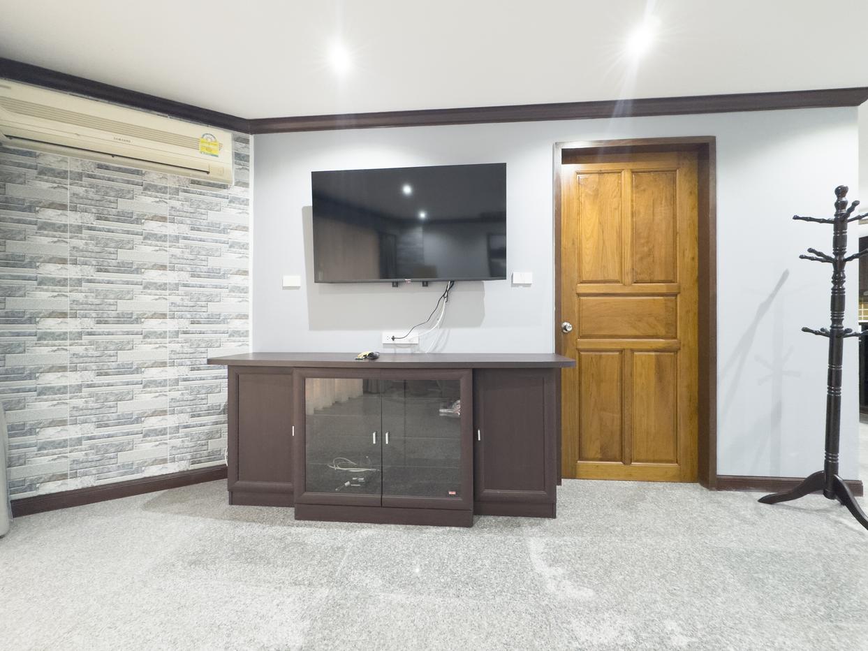 รูป 2 Bed Condo for Sale at Royal Hill Resort in Thappraya Pattaya - รูปที่ 4/17