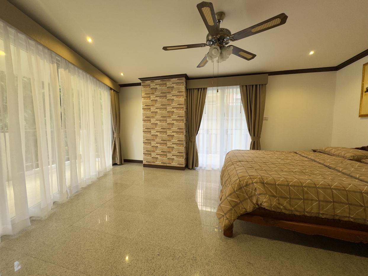 picture 2 Bed Condo for Sale at Royal Hill Resort in Thappraya Pattaya - 16/23