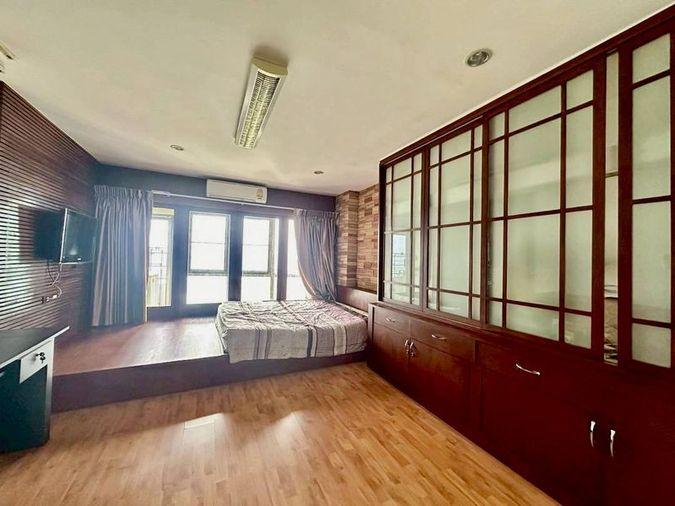 picture Condo for sale in Sriracha, Eastern Tower. Great view, prime location in the city center. - 6/9