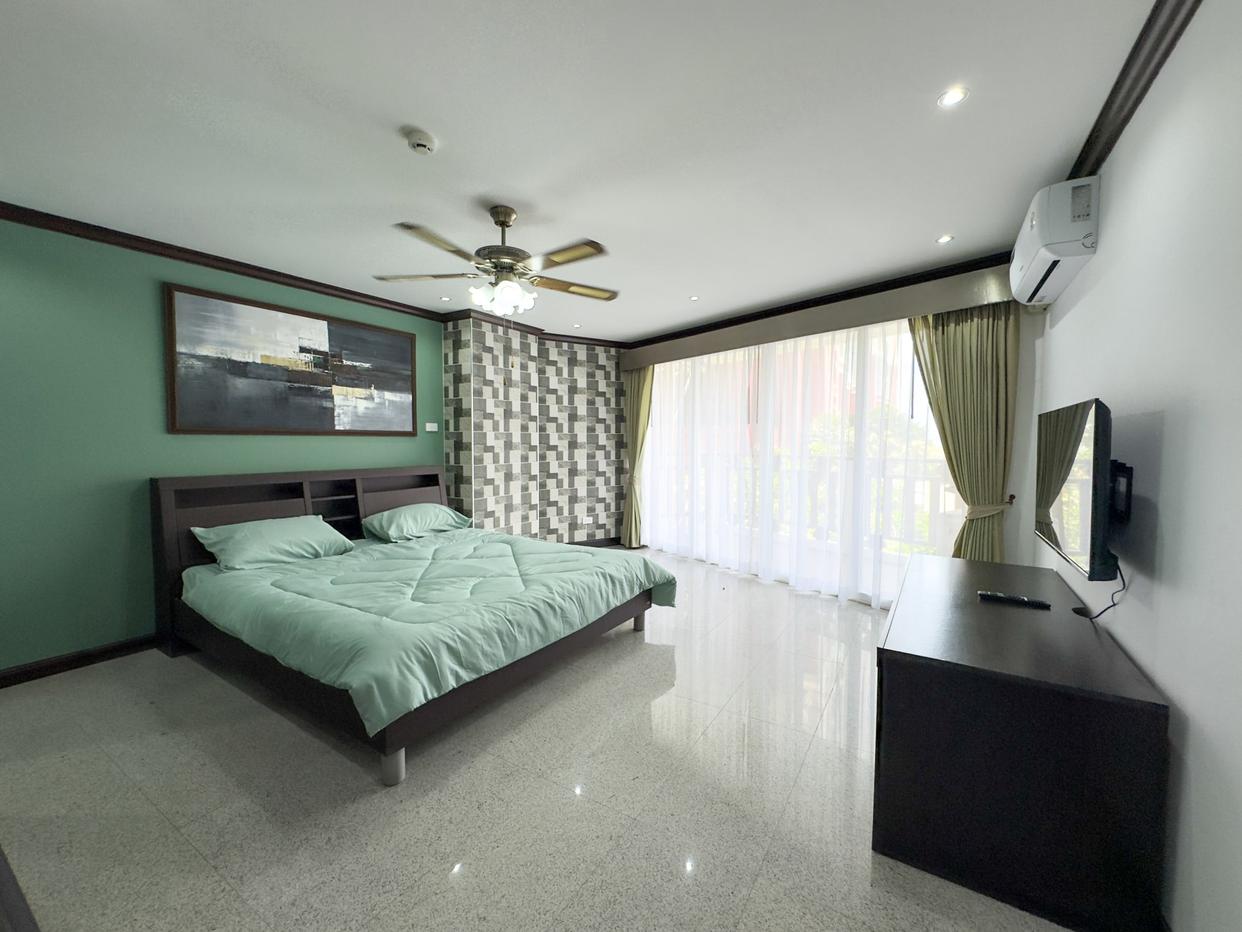 รูป 2 Bed Condo for Rent at Royal Hill Resort in Thappraya Pattaya - รูปที่ 5/20