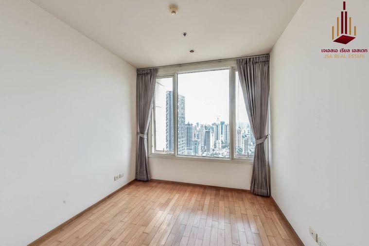 picture ✨ For Rent : The Empire Place  Condo ✨  💰 Only 100,000 thb/month - 3/9