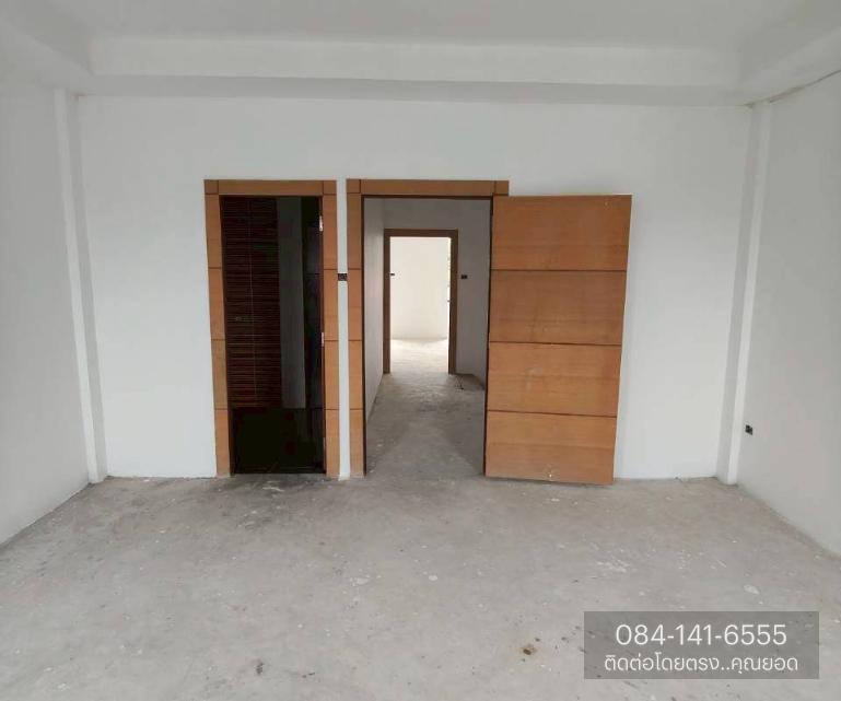 รูป ทาวน์เฮ้าส์ 2 ชั้น สายระยอง-บ้านแลง (ทล.3139) เข้าซอยรุ่งเรืองทรัพย์ ต. เชิงเนิน อ.เมืองระยอง จ.ระยอง(ราคา 1,300,000 บาท) - รูปที่ 8/10