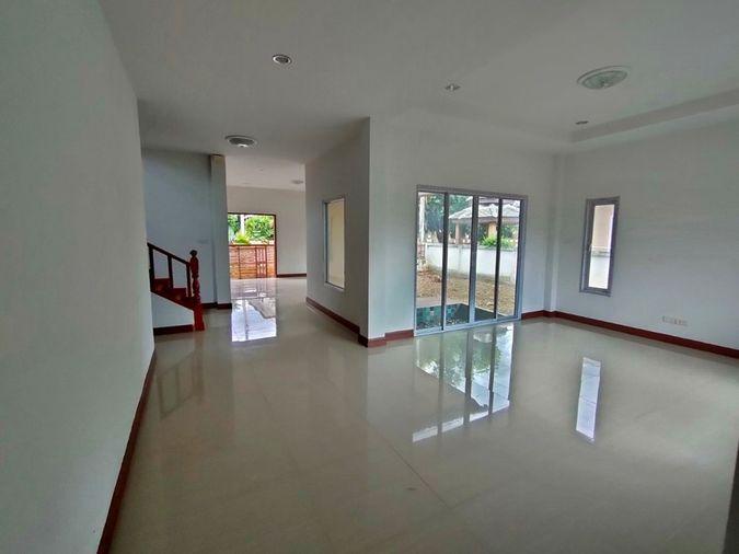 รูป บ้านเดี่ยว 2 ชั้น โครงการ ชลดา ล้านนาไลฟ์ เชียงใหม่-ฮอด (108) ต. ป่าแดด อ.เมืองเชียงใหม่ จ.เชียงใหม่(ราคา 3,200,000 บาท) - รูปที่ 10/17