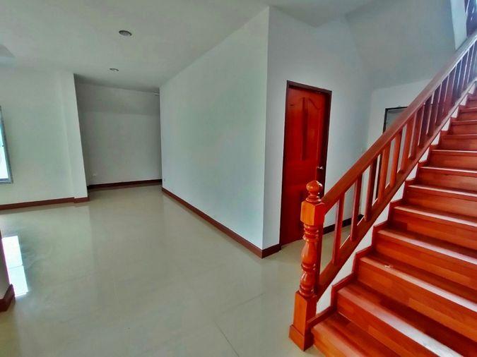 รูป บ้านเดี่ยว 2 ชั้น โครงการ ชลดา ล้านนาไลฟ์ เชียงใหม่-ฮอด (108) ต. ป่าแดด อ.เมืองเชียงใหม่ จ.เชียงใหม่(ราคา 3,200,000 บาท) - รูปที่ 12/17