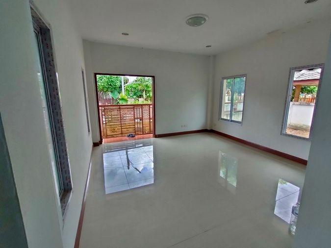 รูป บ้านเดี่ยว 2 ชั้น โครงการ ชลดา ล้านนาไลฟ์ เชียงใหม่-ฮอด (108) ต. ป่าแดด อ.เมืองเชียงใหม่ จ.เชียงใหม่(ราคา 3,200,000 บาท) - รูปที่ 9/17