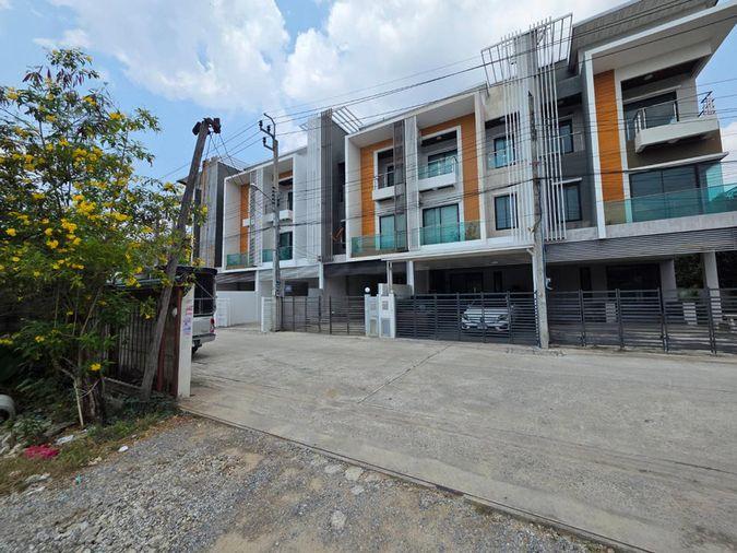 รูป Call : 081-614-1923 (ยินดีแบ่งขาย) ที่ดินหน้ากว้าง 38 เมตร 244 ตารางวา ถนนสุขาภิบาล 5 (วัชรพล-สายไหม) เขตบางเขน - รูปที่ 5/10