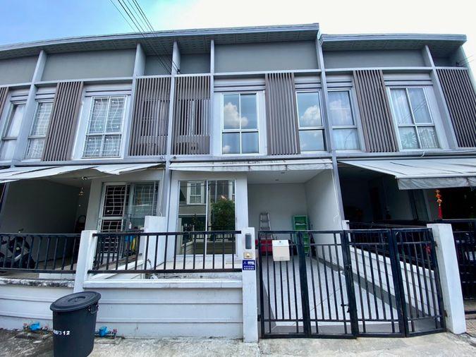 รูป ขายทาวน์โฮม 2 ชั้น Sammakorn Avenue รามอินทรา–วงแหวน บ้านสวย พร้อมอยู่ ทำเลติดถนนใหญ่ เดินทางสะดวก - รูปที่ 2/29