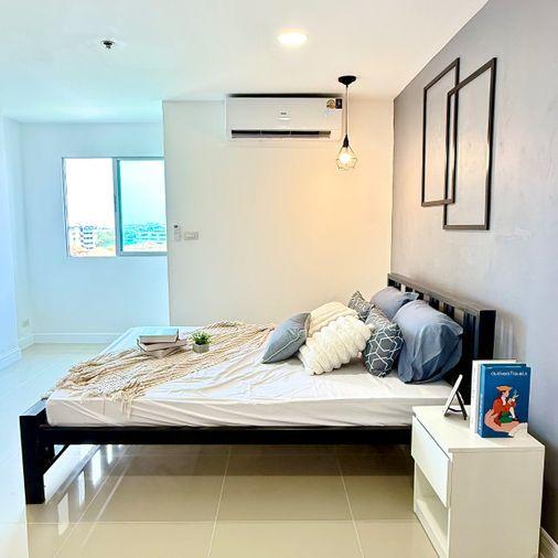 รูป ขายด่วน!! ห้องสตูดิโอ วิวสนามบิน รีโนเวทใหม่พร้อมอยู่ - รูปที่ 2/7