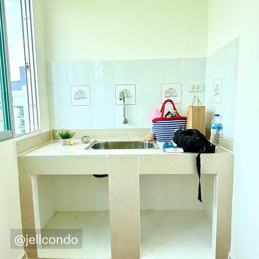 รูป ขายด่วน!! ห้องสตูดิโอ วิวสนามบิน รีโนเวทใหม่พร้อมอยู่ - รูปที่ 6/7