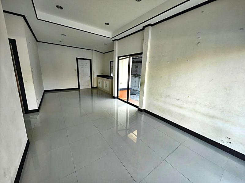 รูป บ้านแฝด 1 ชั้น พาเซ็นโต้  อาคาร ซอยพยูน ซ.18 ถนน เทศบาล58(เนินกระปรอก) ต. บ้านฉาง อ.บ้านฉาง จ.ระยอง (ราคา 1,364,000  บาท ) - รูปที่ 5/10