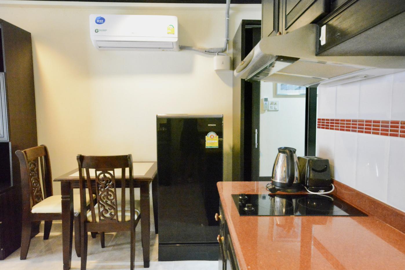 รูป Studio Condo for Rent at Jomtien Beach Condominium in Pattaya - รูปที่ 11/14