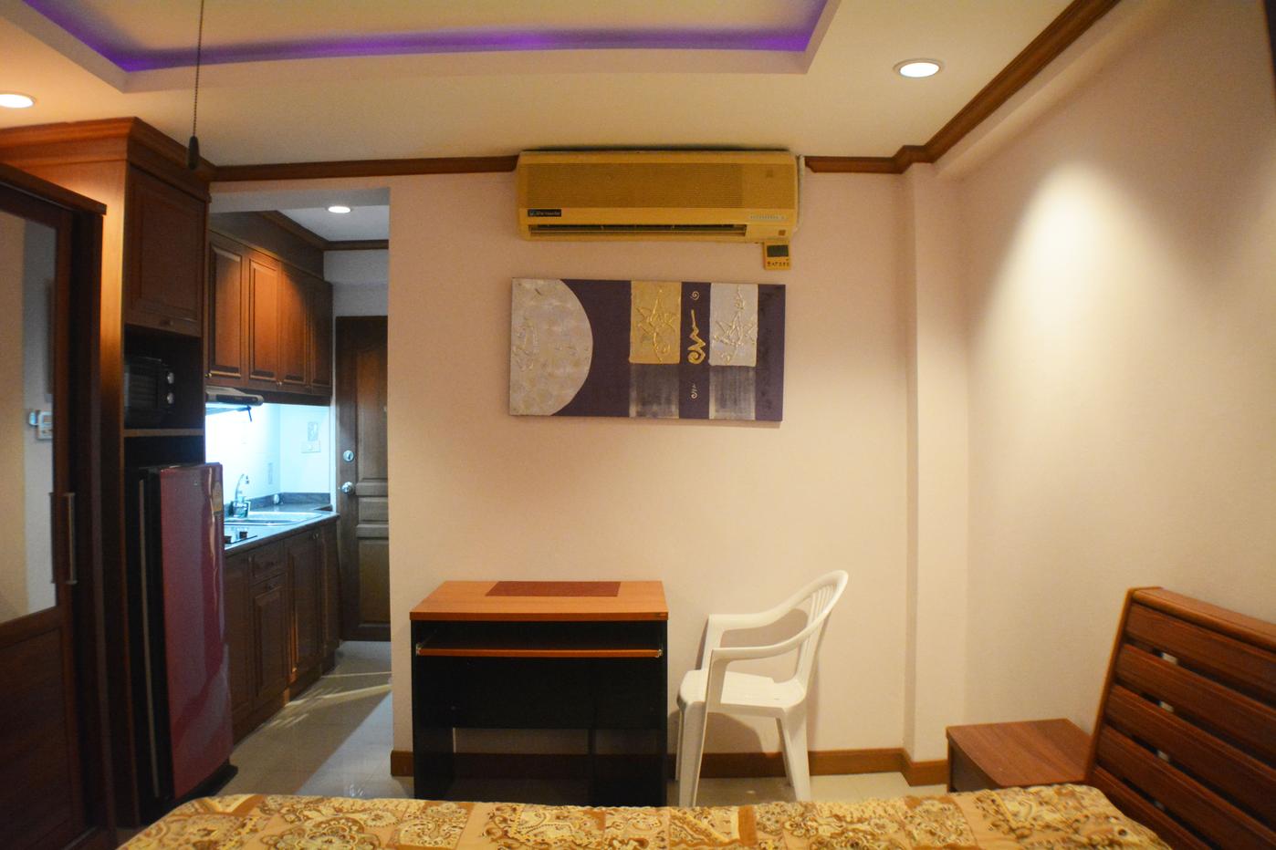 รูป Studio Condo for Sale at Jomtien Beach Condominium in Pattaya - รูปที่ 13/15