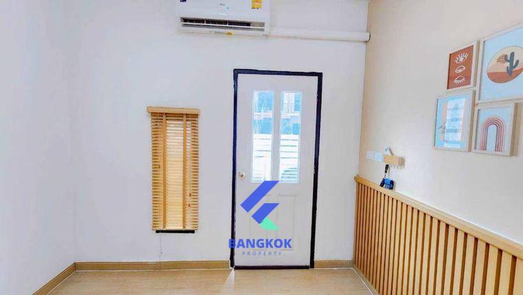 รูป 🏡✨ ทาวน์โฮม 2 ชั้น รีโนเวทใหม่ ทำเลวงแหวน–รามอินทรา เดินทางสะดวก พร้อมอยู่ ✨🏡 - รูปที่ 2/18