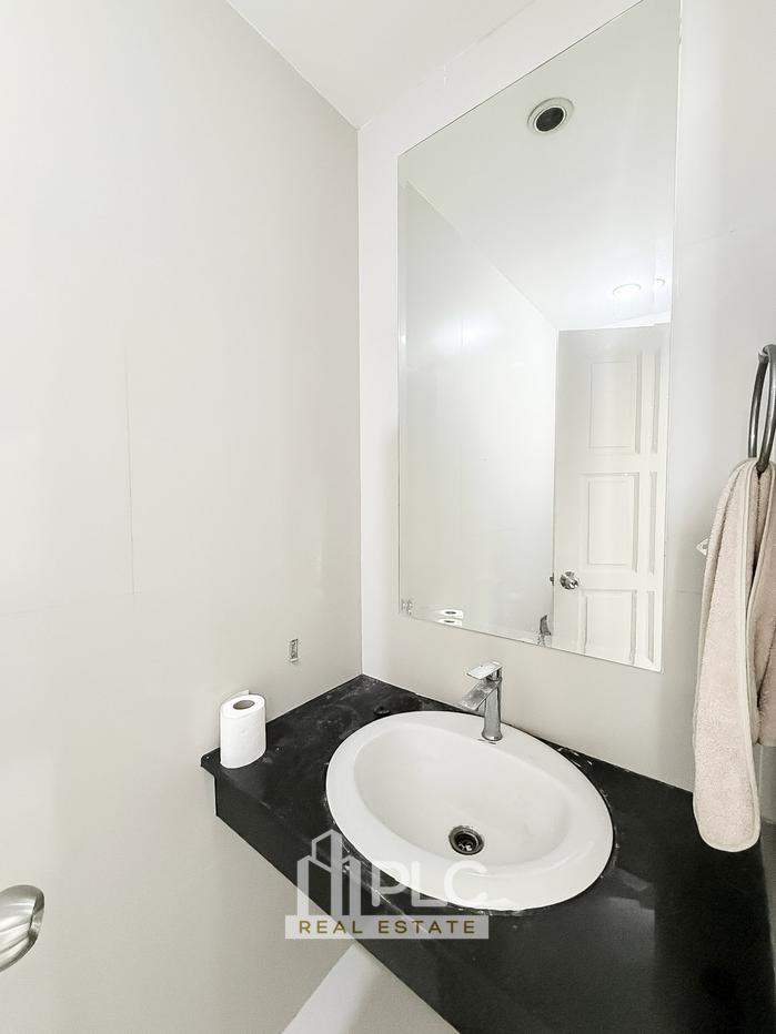 picture For Sale A.D. Condo Wongamat 1 BR Sea View Condominium - 10/14
