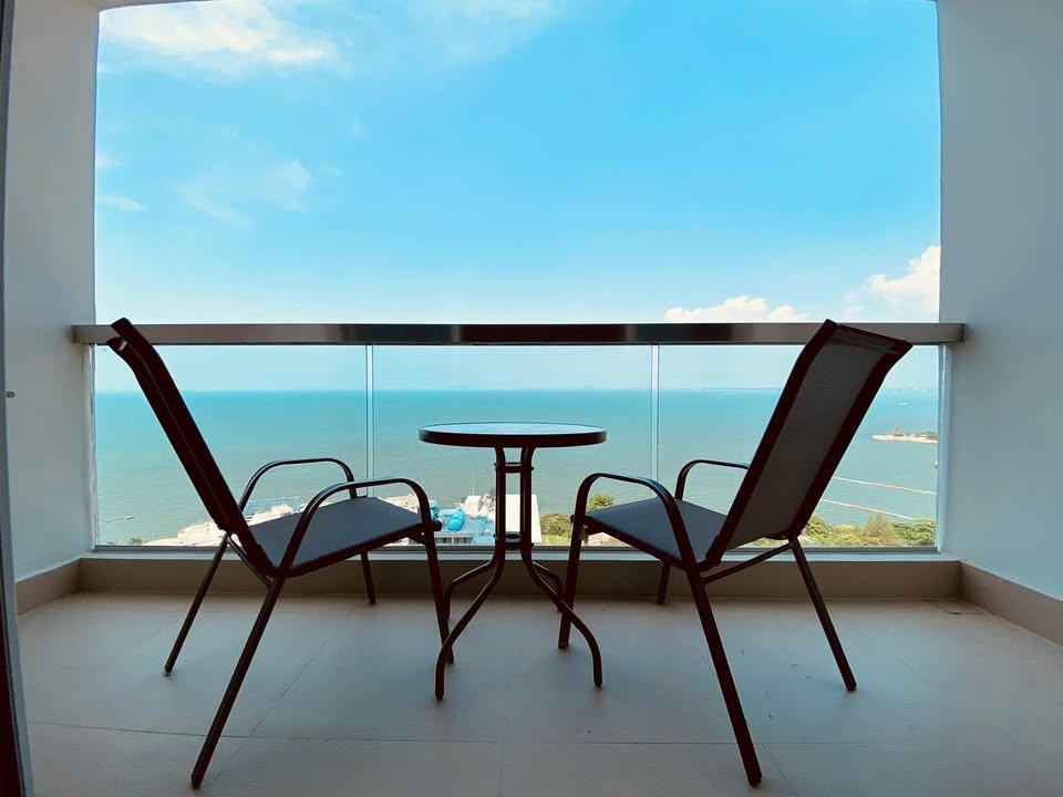 picture For Sale The Palm Wongamat Beach 1BR Sea View Condominium - 9/10