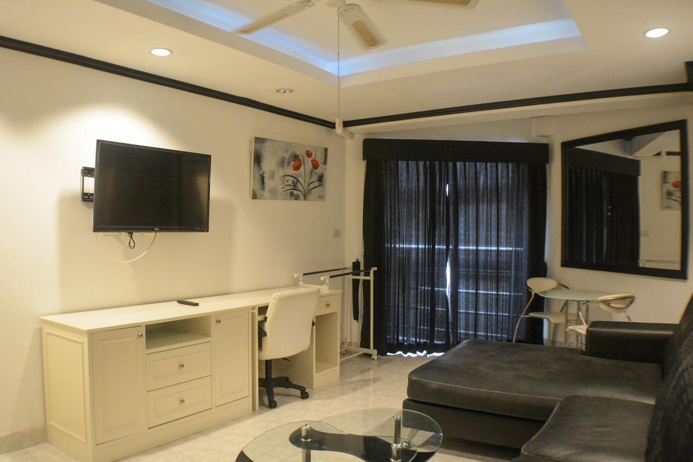 picture 1 Bed Condo for Rent at Jomtien Beach Condominium in Pattaya - 4/14