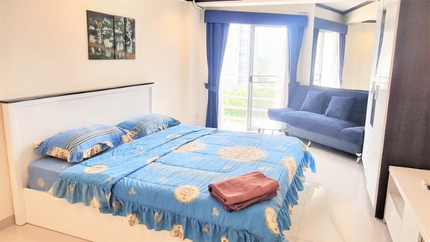 picture Studio Condo for Sale at Jomtien Beach Condominium in Pattaya - 1/14