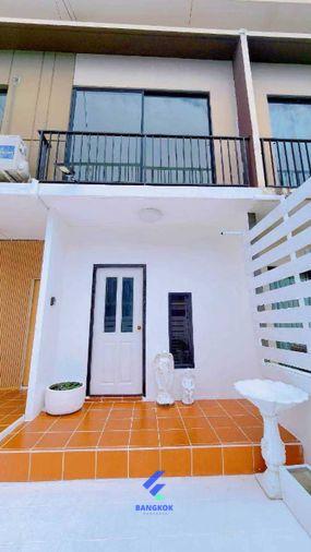 รูป 🏡✨ ทาวน์โฮม 2 ชั้น รีโนเวทใหม่ ทำเลวงแหวน–รามอินทรา เดินทางสะดวก พร้อมอยู่ ✨🏡 - รูปที่ 3/18