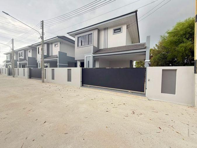 รูป ขายบ้านเดี่ยว หนองปลาไหล บางละมุง ทำเลศักยภาพ ใกล้พัทยา - รูปที่ 1/17
