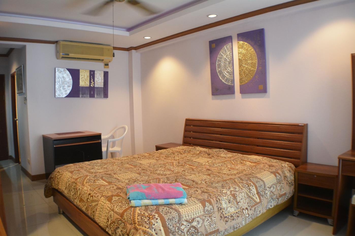 รูป Studio Condo for Sale at Jomtien Beach Condominium in Pattaya - รูปที่ 6/15