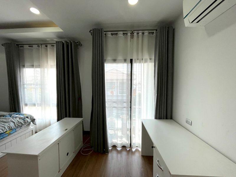 รูป ขายบ้านแฝด หมู่บ้านมณีรินทร์ไพรเวซี่ หนองขาม ศรีราชา ทำเลดี - รูปที่ 9/19