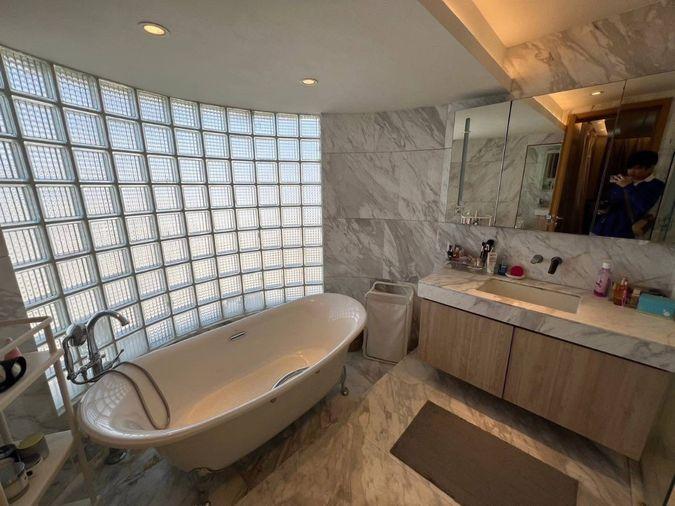 picture Best Price ✨ For Rent: Le Raffine Sukhumvit 24 – Beautiful Luxury Unit, Fully Furnished, High Floor, City View | Code DS2127 Line: @Dstay - 13/14