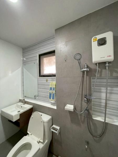 รูป ขายบ้านแฝด หมู่บ้านมณีรินทร์ไพรเวซี่ หนองขาม ศรีราชา ทำเลดี - รูปที่ 12/19