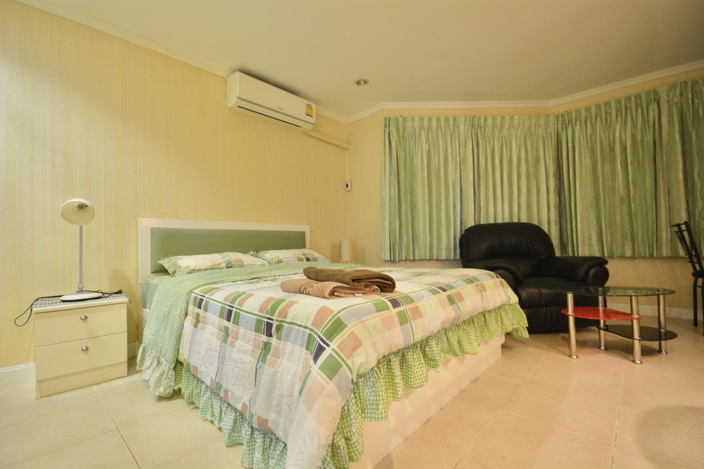 picture Studio Condo for Sale at Thip Condotel in Jomtien Pattaya - 3/11