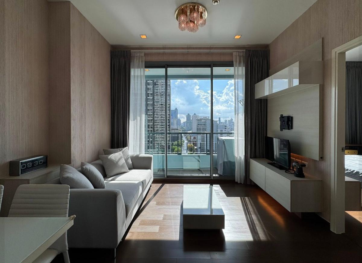 picture Available 1May26! Q Asoke. 2bed 60sq.m. Line id: @pfagent - 1/11