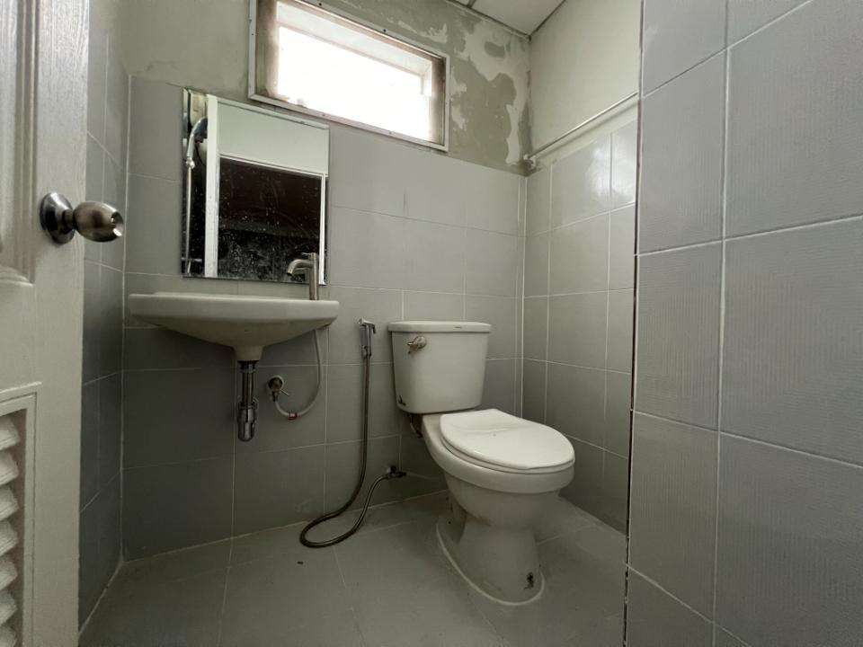 รูป BD 1650 : โชคธนชัย คอนโดมิเนียม - รูปที่ 9/10