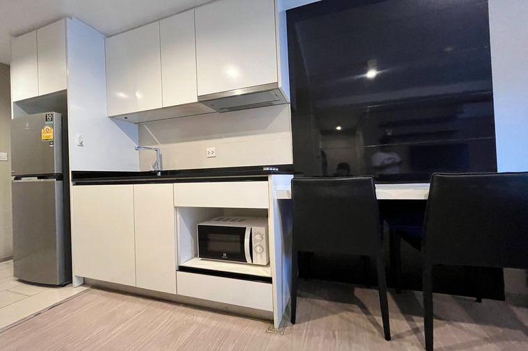 รูป 🔥เช่าด่วน !! เลี้ยงสัตว์ได้ !! Maestro 39 Residence, 2 ห้องนอน, 1 ห้องน้ำ, ห้องไซส์ใหญ่, ทำเลดี !!🔥 Code C20230113251 แต่งครบ, พร้อมเข้าอยู่📣📣 - รูปที่ 4/5