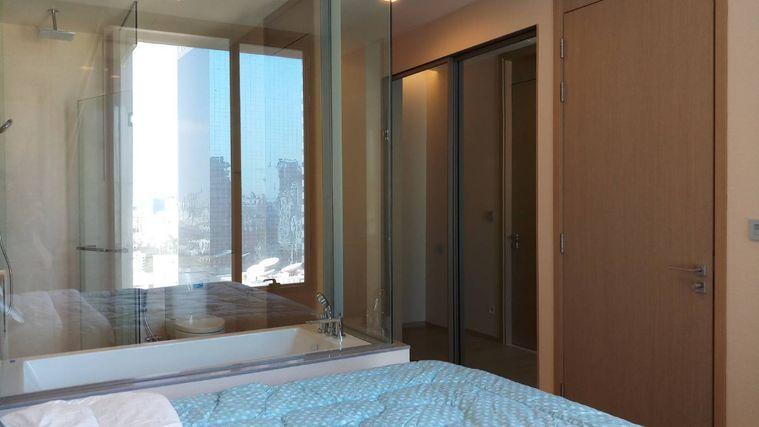 picture For rent at The Esse Asoke, a beautiful room at a great price  high floor with a city view. Code: DS2582 | Line: @Dstay - 8/10