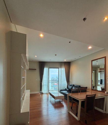 รูป 🔥ให้เช่า Bright Sukhumvit 24 ห้องสวยพร้อมอ่างอาบน้ำ ลัคชูรี่สุดๆ ชั้นสูง วิวเมือง ราคาดีมาก 💗 | Code DS2400 Line : @Dstay - รูปที่ 2/10