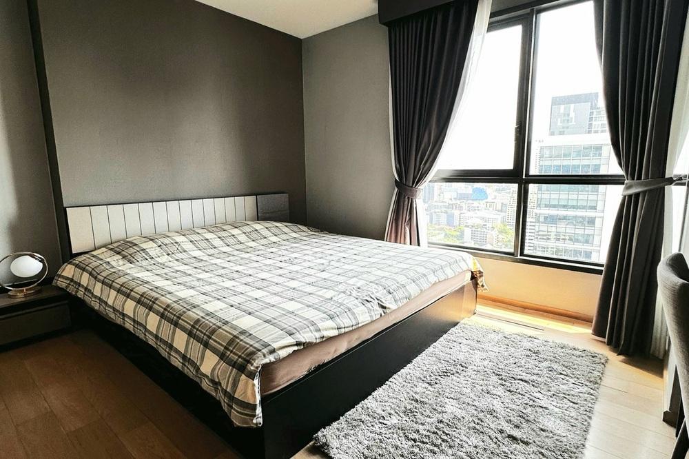 รูป 🔥เช่าด่วน !! HQ Thonglor, 1 ห้องนอน, 1 ห้องน้ำ, ห้องไซส์ใหญ่, ชั้นสูง 29++, ห้องมุม !!🔥Code C20240100817 แต่งครบ, พร้อมเข้าอยู่📣📣 - รูปที่ 5/8
