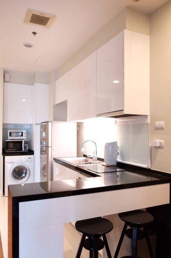 picture Best Price 🔥 Bright Sukhumvit 24 | 2BR/2BA, fully furnished, high floor, city view | Code DS2419 Line: @Dstay - 7/10
