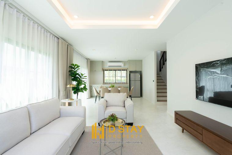 รูป ให้เช่า Setthasiri Bangna KM.10 รูปแบบ LAWRENCE บ้านหลังใหญ่ สวยมาก น่าอยู่ พื้นที่เยอะ ตกแต่งเฟอร์ครบ DS2607 | Line @Dstay - รูปที่ 3/11