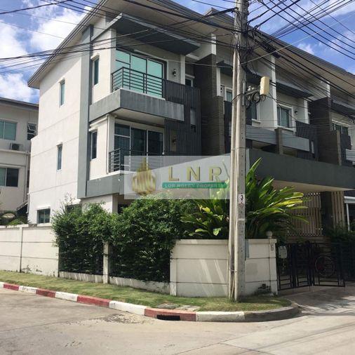 รูป 🏠 ให้เช่าบ้าน : Town Avenue Rama 9 (ทาวน์ อเวนิว พระราม 9) รหัสทรัพย์ | 📌LNP-H906 - รูปที่ 1/16