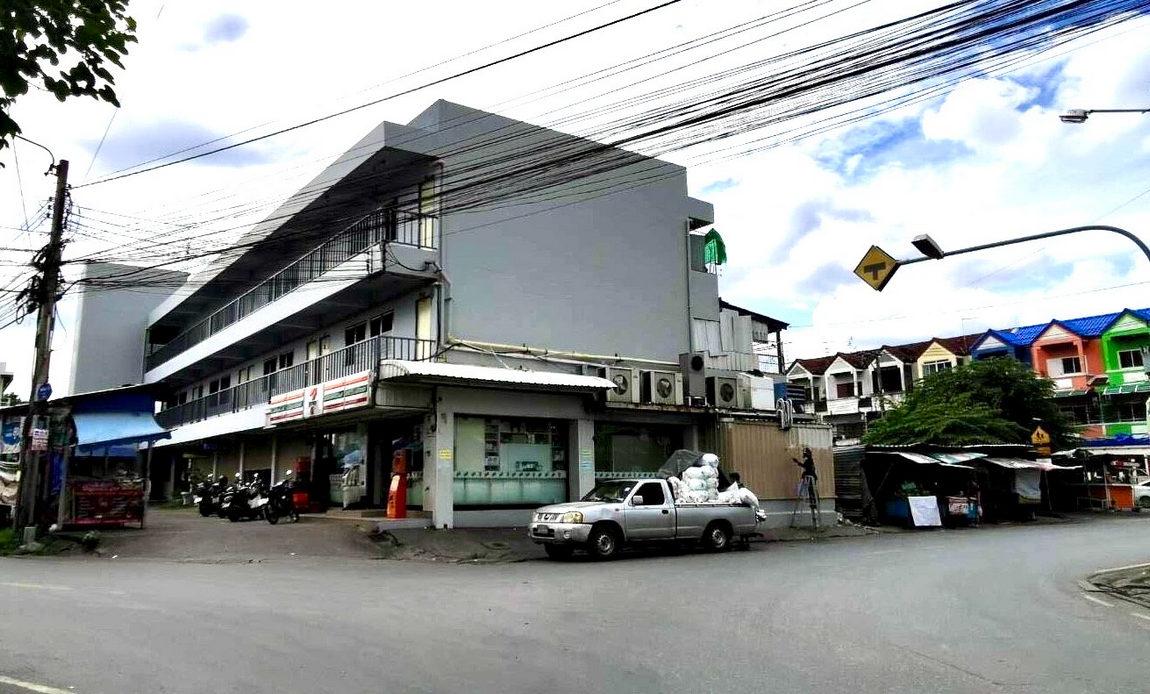 picture Call : 063-951-6542 Udomchok Building - 5/9