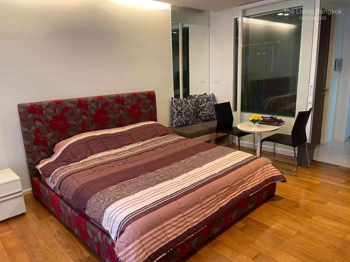 picture Condo for sale at 15 Sukhumvit Residences sell with tenant (Rt-01) - 1/8