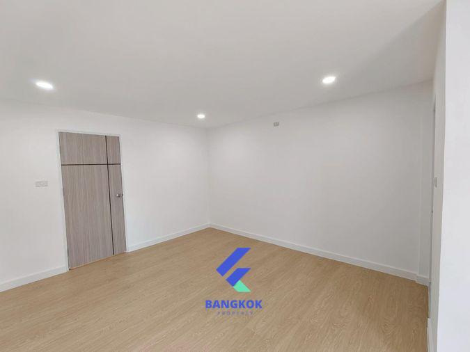 picture 🏠🔥 2-Storey Townhome in Minburi–Ramintra Area, Prime Location, Easy Access, Ready to Move In 🔥🏠 - 12/30