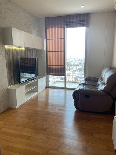 รูป ให้เช่า Villa Sathorn ห้องสวย ราคาดี ตกแต่งเฟอร์ครบ ชั้นสูง วิวเมือง DS2611 | Line @Dstay - รูปที่ 1/12