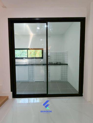 picture 🏠🔥 2-Storey Townhome in Minburi–Ramintra Area, Prime Location, Easy Access, Ready to Move In 🔥🏠 - 30/30