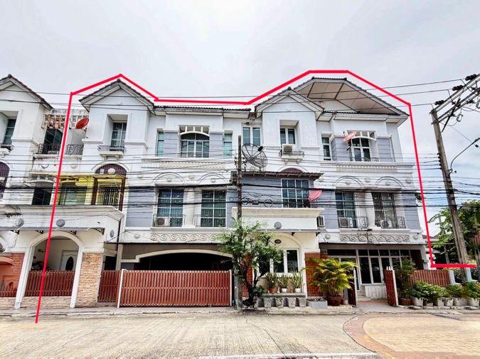 รูป ขายทาวน์โฮม 3 ชั้น 2 หลังติดกัน บ้านกลางเมือง ลาดพร้าว–โยธินพัฒนา | พื้นที่ขนาดใหญ่ เหมาะอยู่อาศัยหรือทำโฮมออฟฟิศ - รูปที่ 1/18