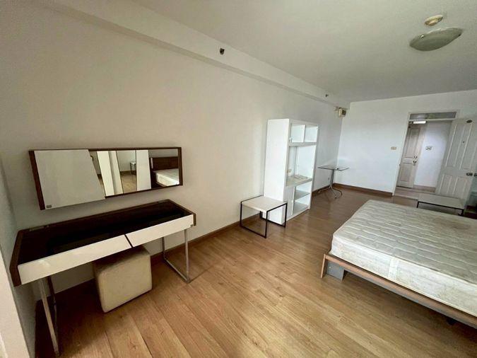 picture 🔥 For Sale Beautiful Ready-to-Move-In Unit🔥Supalai Park Srinakarin  - 2/7
