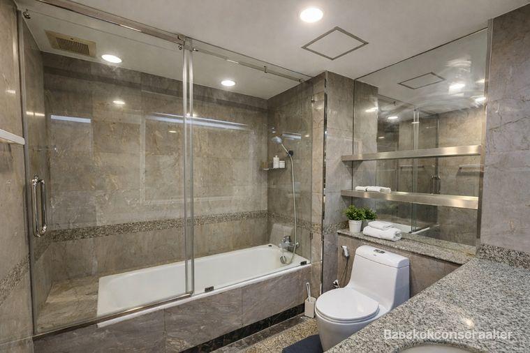 รูป 🍀🍀 Prime condo location 🚆ให้เช่า📌 อโศก เพลส (Line:@rent2022)BTS อโศก ✨พร้อมเข้าอยู่  ✨ A04634 - รูปที่ 13/15