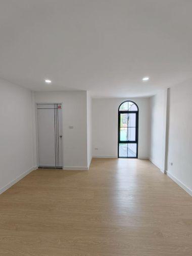 picture 🏠🔥 2-Storey Townhome in Minburi–Ramintra Area, Prime Location, Easy Access, Ready to Move In 🔥🏠 - 16/30