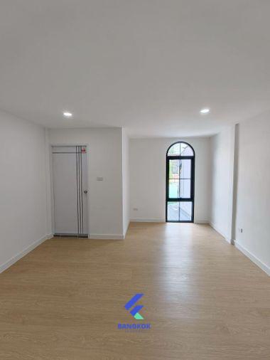 picture 🏠🔥 2-Storey Townhome in Minburi–Ramintra Area, Prime Location, Easy Access, Ready to Move In 🔥🏠 - 16/30