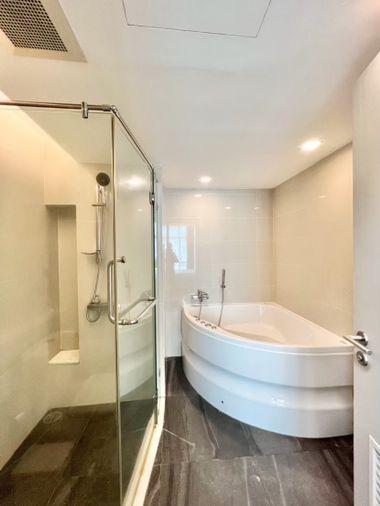 รูป ขาย Focus Ploenchit ห้องสวย ราคาดี เฟอร์ครบ ตกแต่งพร้อมอยู่ DS2507 | Line @Dstay - รูปที่ 9/10