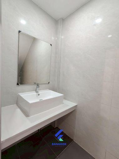 picture 🏠🔥 2-Storey Townhome in Minburi–Ramintra Area, Prime Location, Easy Access, Ready to Move In 🔥🏠 - 14/30